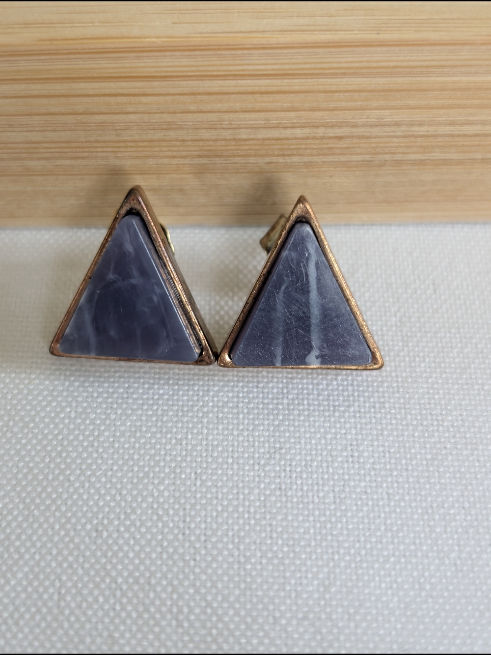 Triangle Stone Stud Earrings - Gray and Gold